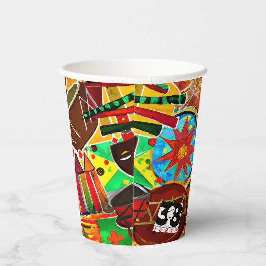 クワンザ 紙コップ (右)