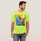クーガーのピーク：山の威厳アート Tシャツ (正面フル)