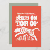 クーガーの丘上の第50誕生日の招待状 招待状 (正面/裏面)