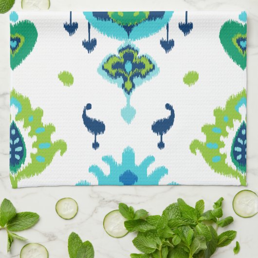 クールで明るく青および緑の種族のイカットのプリント キッチンタオル (折り畳み)