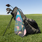 クールで粋でシックでかわいいピンクのガーリーな花のフラミンゴ ゴルフタオル (グリーン)