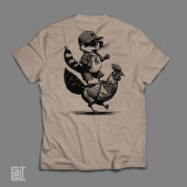クールなアライグマがニワトリに乗る ファニーアーバンアニマル Tシャツ