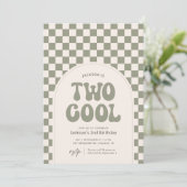 クールなグリーンレトロ チェッカー 2歳の誕生日 招待状 (スタンド正面)