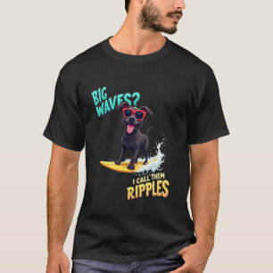 クールなケーン・コルソのサーフィン・ドッグ Tシャツ