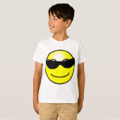 クールなサングラスの黄色の顔 Tシャツ (正面フル)