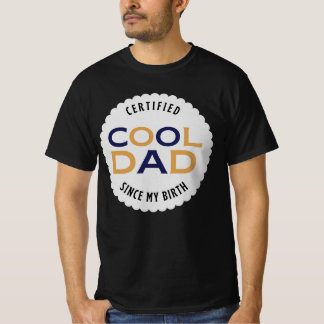 クールなパパ認定レトロバッジ 父の日Tシャツ Tシャツ
