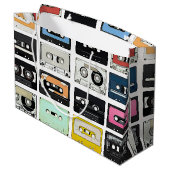 クールなレトロのヴィンテージカセット組合せはパターンを録音します ラージペーパーバッグ (裏面アングル)