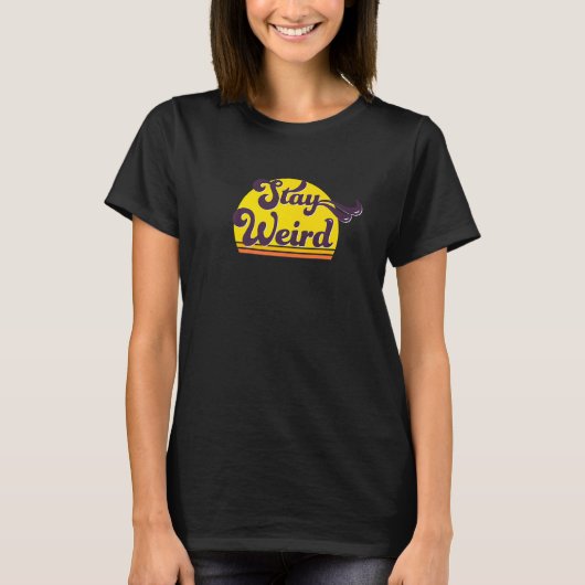 クールなレトロ ステイ ウィアード ステートメント Tシャツ (正面)