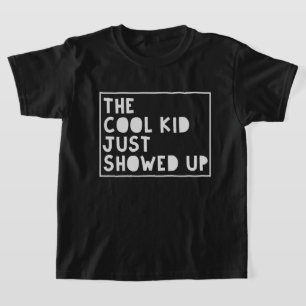 クールな子がやっと登場 Tシャツ