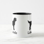 クールな文字とのLabradoodle マグカップ (中央)