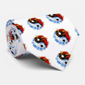 クールな漫画の入れ墨の記号水火の陰陽 ネクタイ (ロール)