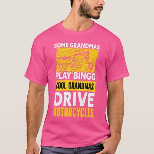 クールな祖母はバイクを運転する Tシャツ (正面)