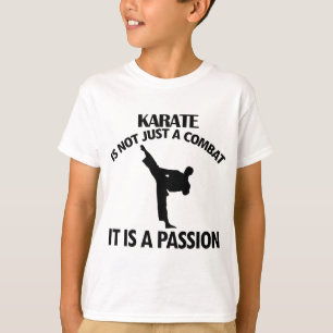 クールな空手のデザイン Tシャツ