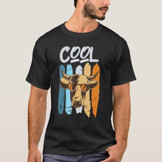 クールな農家の牛の牧場 Tシャツ (正面)