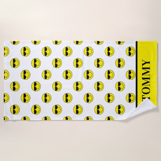 クールなEmojiはサングラスに加えます名前を直面します ビーチタオル (正面)
