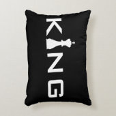 クールなTypography王のチェスをする人 アクセントクッション (正面(垂直))