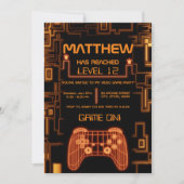 クールトレンディーボーイコンソール制御ゲーマー誕生日 招待状 (正面)