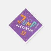 クールトレンディー紫カラフルジャンプパーティー型 スタンダードカクテルナプキン (角)