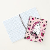 クールハロウィーン幽霊オンスケートボードピンク ノートブック (内部)
