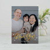 クールフレークス ホイル ハッピー ニュー イヤー フォト カード (立ち正面)