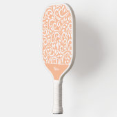 クールフローラエレガントピーチモノグラムのネーム ピックルボールラケット (左)
