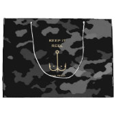 クール保リール魚釣りおもしろい父の日の迷彩柄 ラージペーパーバッグ (裏面)