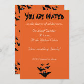 クール可愛い飛んでいるこうもりハロウィーンオレンジ 招待状 (正面/裏面)