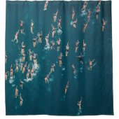 クール泳ぐ人の航空写真 シャワーカーテン (正面)