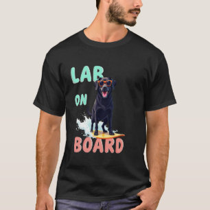 クール ブラックラブラドール サーフィン犬 Tシャツ