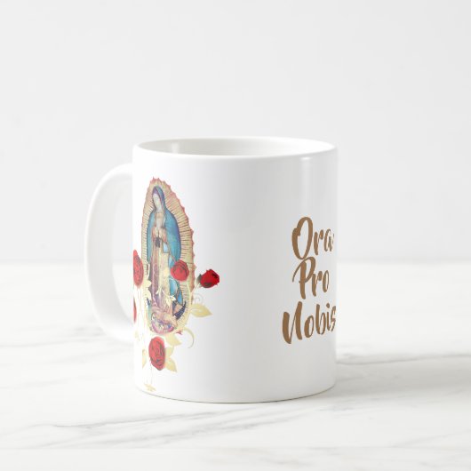 グアダルーペの我々のヴァージンメアリーレッドローズ コーヒーマグカップ (正面左)