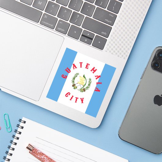 グアテマラ市国旗とコート・オブ・アームズ・ケツァル シール (ノートパソコンとiPhone)