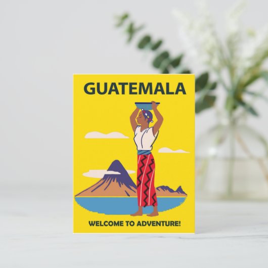 グアテマラ、フォークの衣装を着たプレートの頭の女性 ポストカード (スタンド正面)