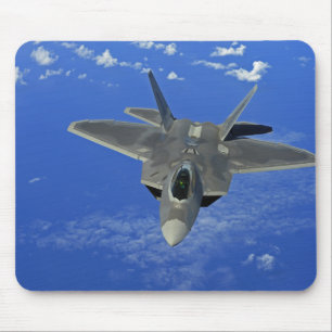 グアムの近くの米国空軍F-22猛禽飛行中に マウスパッド