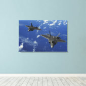 グアム近郊の空軍F-22ラプター キャンバスプリント (インサイチュ (ウッドフロア))