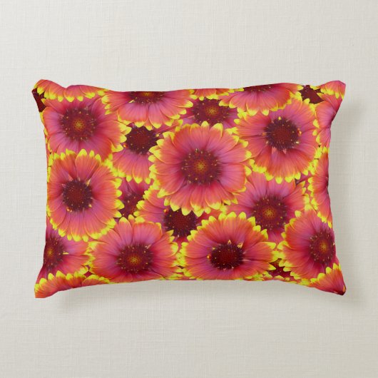 グイラルディアのシームレスパターン アクセントクッション (正面)