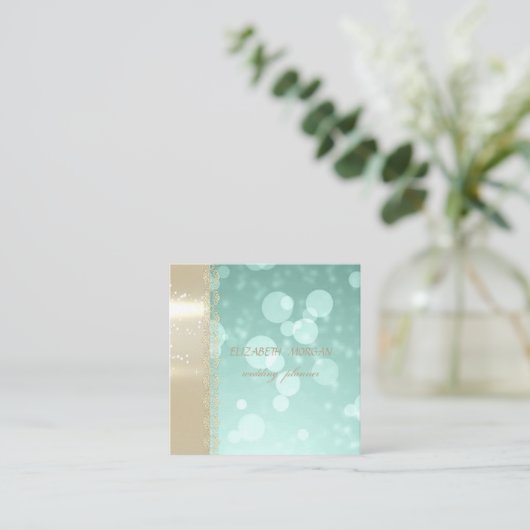 グエレガントロモダンモルーズ，フェイク金ゴールド,《写真》ぼけ味，レース スクエア名刺 (スタンド正面)