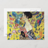 グスタフのクリムトによるファンを持つ女性 ポストカード (正面/裏面)