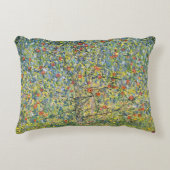 グスタフ・クリムトによる「リンゴの木」、アール・ヌーヴォー・ヴィンテージ アクセントクッション (正面)