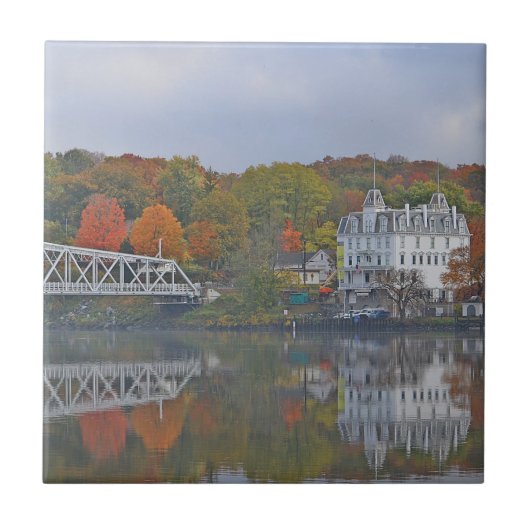 グッズピードオペラハウス タイル (正面)