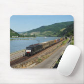 グッテルツグベイアスマンシャウゼンアムライン マウスパッド (マウス)