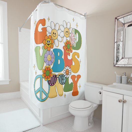 グッドビベスイラストレーションタイポグラフィ シャワーカーテン (インサイチュ)
