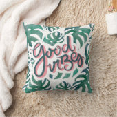 グッドビベス引用文タイポグラフィトロピカルリーフピロー クッション (ブランケット)