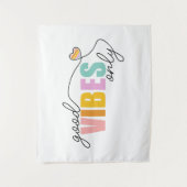 グッドビーズオンリーレインボーハート タペストリー (正面)