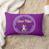 グッド・ビベス・ユニコーン ランバークッション (ブランケット)