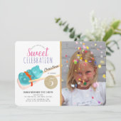 グミベアキャンディパーティーガールフォト誕生日 招待状 (スタンド正面)