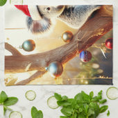 グムツリーに座るメリークリスマスコアラ キッチンタオル (折り畳み)