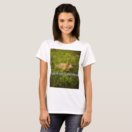 グラウンドホッグのTシャツを抱き締める Tシャツ (正面フル)