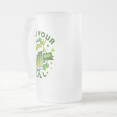 グラスに緑のビールを満杯にして下さい フロストグラスビールジョッキ (正面左)