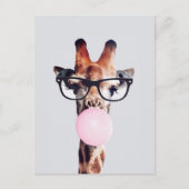 グラスのピンク吹のバブルガムを着たキリン ポストカード (正面)