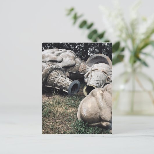 グラスファイバー墓地アイスクリームコーン ポストカード (スタンド正面)